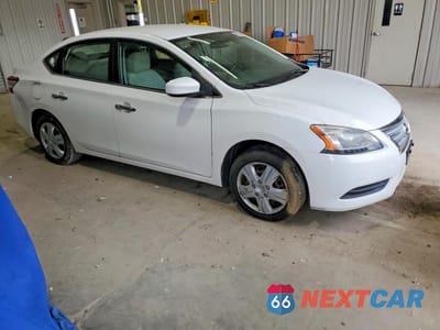Czwarte zdjęcie samochodu z boku: 2015 NISSAN SENTRA SV VIN:3N1AB7AP9FY286693 - miniatura