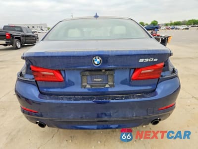 Zdjęcie 6 z 13 samochodu: 2019 BMW 530E VIN:WBAJA9C54KB389503 - miniatura