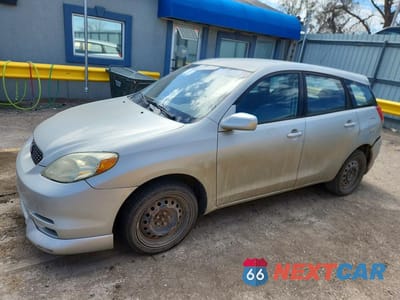 2004 TOYOTA MATRIX XR 2T1KR32E74C183806 - główne zdjęcie licytacji z USA - miniatura