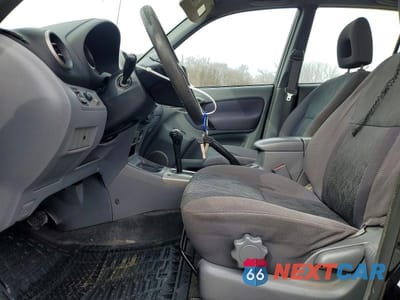 Zdjęcie 7 z 12 samochodu: 2001 TOYOTA RAV4 BASE VIN:JTEHH20V410027251 - miniatura