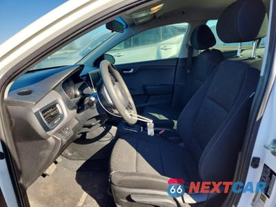 Zdjęcie 7 z 12 samochodu: 2018 KIA RIO LX VIN:3KPA24AB2JE125564 - miniatura