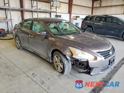 Czwarte zdjęcie samochodu z boku: 2013 NISSAN ALTIMA 2.5 VIN:1N4AL3AP5DC146980 - miniatura