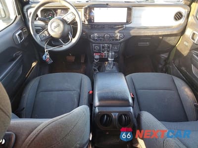 Zdjęcie 8 z 13 samochodu: 2024 JEEP WRANGLER 4XE VIN:1C4RJXN64RW127273 - miniatura