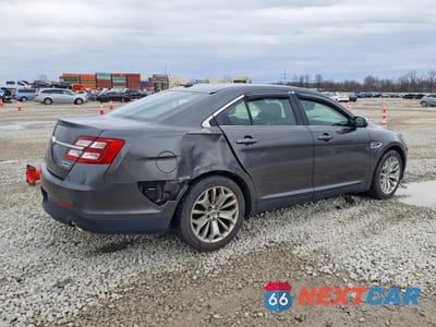 Trzecie zdjęcie samochodu z tyłu: 2017 FORD TAURUS LIMITED VIN:1FAHP2F83HG102604 - miniatura