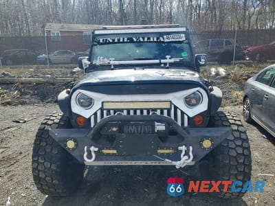 Piąte zdjęcie samochodu w środku: 2013 JEEP WRANGLER UNLIMITED SPORT VIN:1C4BJWDG1DL514637 - miniatura