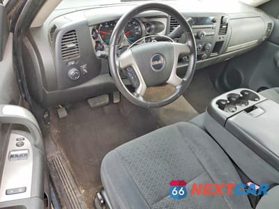 Zdjęcie 8 z 11 samochodu: 2008 GMC SIERRA C1500 VIN:1GTEC14008Z239892 - miniatura