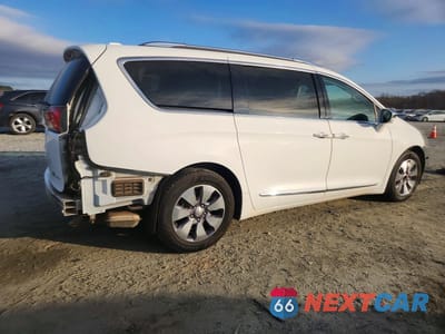 Trzecie zdjęcie samochodu z tyłu: 2018 CHRYSLER PACIFICA HYBRID LIMITED VIN:2C4RC1N79JR183478 - miniatura