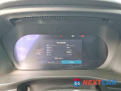 Zdjęcie 9 z 12 samochodu: 2026 VOLVO XC40 PLUS VIN:YV4L12UC0T2740440 - miniatura