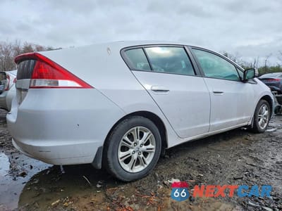 Trzecie zdjęcie samochodu z tyłu: 2010 HONDA INSIGHT EX VIN:JHMZE2H74AS032587 - miniatura
