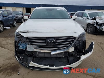 Piąte zdjęcie samochodu w środku: 2018 MAZDA CX-9 GRAND TOURING VIN:JM3TCBDY7J0215500 - miniatura