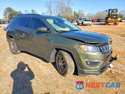 Czwarte zdjęcie samochodu z boku: 2020 JEEP COMPASS LATITUDE VIN:3C4NJCBB4LT252893 - miniatura