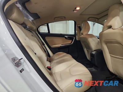 Zdjęcie 10 z 12 samochodu: 2016 VOLVO S60 PLATINUM VIN:LYV612TM4GB104358 - miniatura