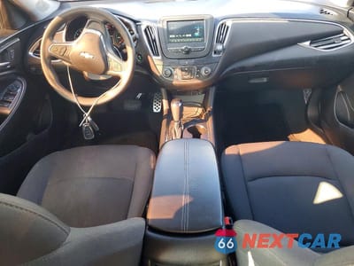 Zdjęcie 8 z 12 samochodu: 2017 CHEVROLET MALIBU LT VIN:1G1ZE5ST6HF112929 - miniatura