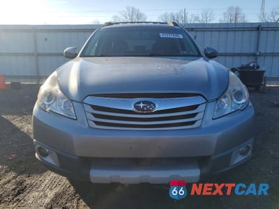 Piąte zdjęcie samochodu w środku: 2011 SUBARU OUTBACK 2.5I LIMITED VIN:4S4BRBJC9B3337881 - miniatura