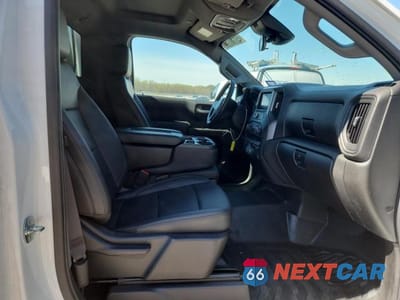 Zdjęcie 10 z 11 samochodu: 2023 CHEVROLET SILVERADO C1500 VIN:3GCNAAEK9PG354379 - miniatura