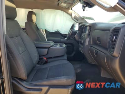 Zdjęcie 7 z 13 samochodu: 2022 CHEVROLET SILVERADO K1500 TRAIL BOSS CUSTOM VIN:3GCPDCEK1NG646469 - miniatura