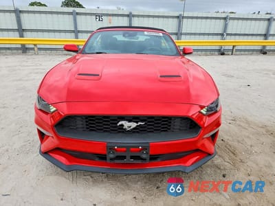 Piąte zdjęcie samochodu w środku: 2023 FORD MUSTANG VIN:1FATP8UH8P5109512 - miniatura