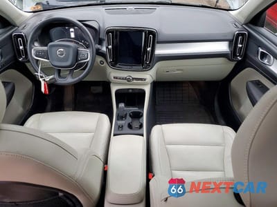 Zdjęcie 8 z 12 samochodu: 2020 VOLVO XC40 VIN:YV4162UK4L2263219 - miniatura