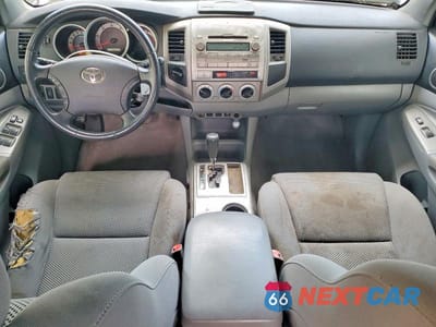 Zdjęcie 8 z 12 samochodu: 2011 TOYOTA TACOMA V6 VIN:5TFMU4FN1BX002835 - miniatura