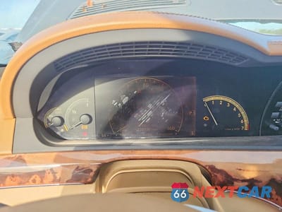 Zdjęcie 9 z 11 samochodu: 2008 MERCEDES-BENZ S 550 VIN:WDDNG71X88A199820 - miniatura