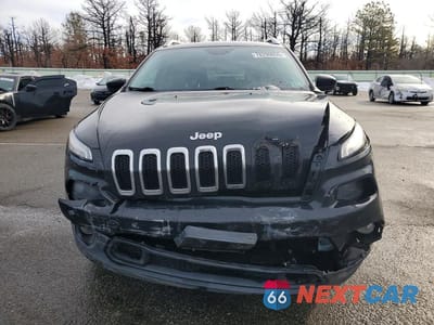 Piąte zdjęcie samochodu w środku: 2014 JEEP CHEROKEE LATITUDE VIN:1C4PJMCB7EW179304 - miniatura