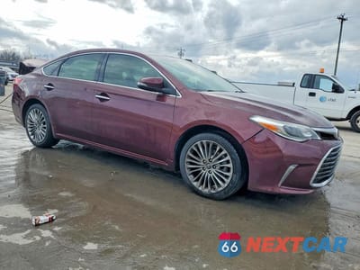Czwarte zdjęcie samochodu z boku: 2018 TOYOTA AVALON LIMITED VIN:4T1BK1EB0JU266367 - miniatura