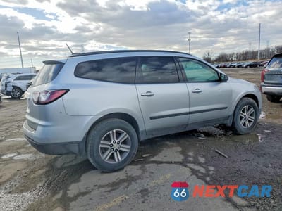 Trzecie zdjęcie samochodu z tyłu: 2017 CHEVROLET TRAVERSE VIN:1GNKRFKD7HJ329146 - miniatura