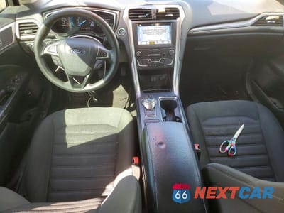 Zdjęcie 8 z 12 samochodu: 2019 FORD FUSION SE VIN:3FA6P0LU2KR225422 - miniatura