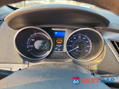 Zdjęcie 9 z 11 samochodu: 2013 HYUNDAI SONATA HYBRID BASE VIN:KMHEC4A44DA086236 - miniatura