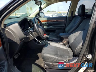 Zdjęcie 7 z 14 samochodu: 2014 MITSUBISHI OUTLANDER SE VIN:JA4AD3A37EZ008323 - miniatura