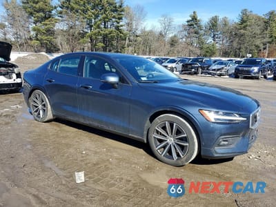 Czwarte zdjęcie samochodu z boku: 2021 VOLVO S60 T6 MOMENTUM VIN:7JRA22TK3MG094932 - miniatura