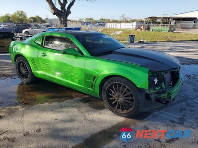 Czwarte zdjęcie samochodu z boku: 2011 CHEVROLET CAMARO LT VIN:2G1FB1ED1B9134765 - miniatura