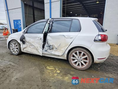 Drugie zdjęcie samochodu z przodu: 2010 VOLKSWAGEN GOLF VIN:WVWNM9AJ0AW292558 - miniatura