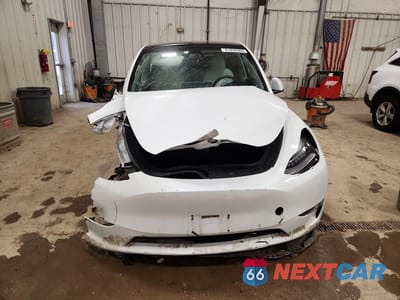 Piąte zdjęcie samochodu w środku: 2022 TESLA MODEL Y VIN:7SAYGDEE4NF354674 - miniatura