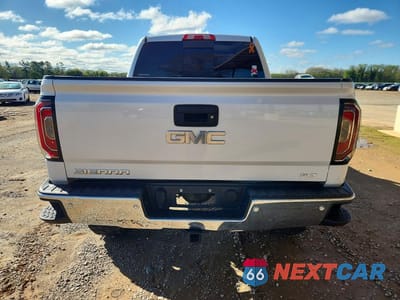 Zdjęcie 6 z 11 samochodu: 2018 GMC SIERRA K1500 SLT VIN:3GTU2NEC2JG245536 - miniatura