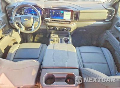 Zdjęcie 8 z 13 samochodu: 2025 CHEVROLET SILVERADO C1500 LTZ VIN:2GCPAEED3S1194664 - miniatura