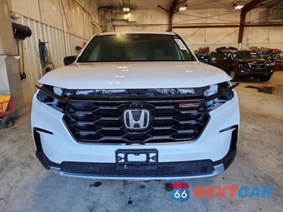 Piąte zdjęcie samochodu w środku: 2025 HONDA PILOT TRAILSPORT VIN:5FNYG1H64SB004070 - miniatura