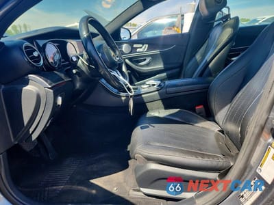 Zdjęcie 7 z 11 samochodu: 2019 MERCEDES-BENZ E 300 VIN:WDDZF4JB9KA526059 - miniatura