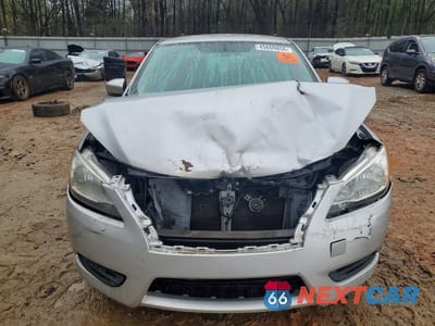 Piąte zdjęcie samochodu w środku: 2015 NISSAN SENTRA SV VIN:3N1AB7AP2FL650093 - miniatura