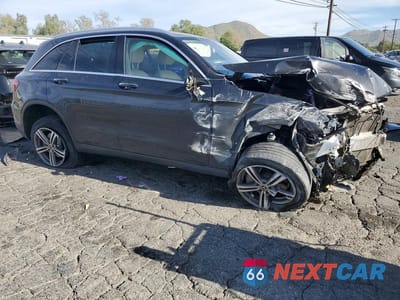 Czwarte zdjęcie samochodu z boku: 2020 MERCEDES-BENZ GLC 300 4MATIC VIN:W1N0G8EB8LF825721 - miniatura