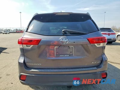 Zdjęcie 6 z 13 samochodu: 2019 TOYOTA HIGHLANDER XLE VIN:5TDJZRFH7KS569228 - miniatura