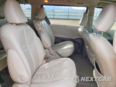 Zdjęcie 11 z 14 samochodu: 2011 TOYOTA SIENNA XLE 8-PASSENGER VIN:5TDYK3DCXBS170904 - miniatura