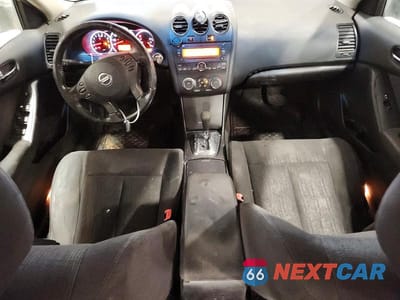 Zdjęcie 8 z 12 samochodu: 2011 NISSAN ALTIMA 2.5 VIN:1N4AL2AP2BN504953 - miniatura
