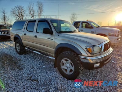 Czwarte zdjęcie samochodu z boku: 2002 TOYOTA TACOMA V6 VIN:5TEHN72N82Z085601 - miniatura