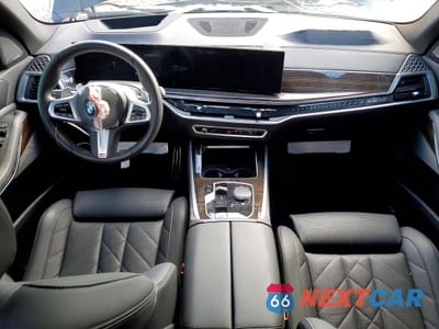 Zdjęcie 8 z 12 samochodu: 2025 BMW X5 SDRIVE 40I VIN:5UX13EU03S9W35150 - miniatura