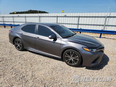 Czwarte zdjęcie samochodu z boku: 2020 TOYOTA CAMRY SE VIN:4T1G11AK2LU922862 - miniatura