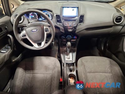 Zdjęcie 8 z 12 samochodu: 2019 FORD FIESTA SE VIN:3FADP4BJ6KM131241 - miniatura