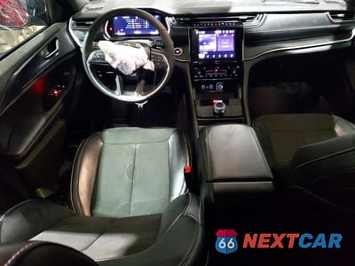Zdjęcie 8 z 12 samochodu: 2025 JEEP GRAND CHEROKEE LAREDO VIN:1C4RJHAG7SC281424 - miniatura