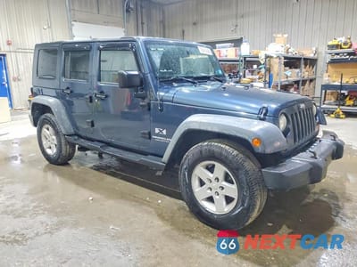 Czwarte zdjęcie samochodu z boku: 2008 JEEP WRANGLER UNLIMITED X VIN:1J4GA39108L571582 - miniatura
