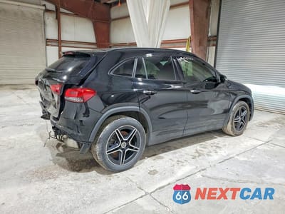 Trzecie zdjęcie samochodu z tyłu: 2021 MERCEDES-BENZ GLA 250 4MATIC VIN:W1N4N4HB8MJ295504 - miniatura